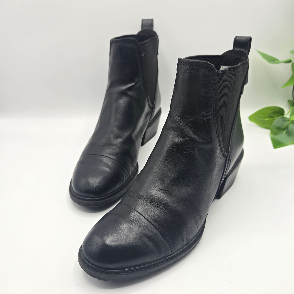 Timberland Sutherlin Bay Leather Booties WMS 7.5 Cap Toe Block Heel
